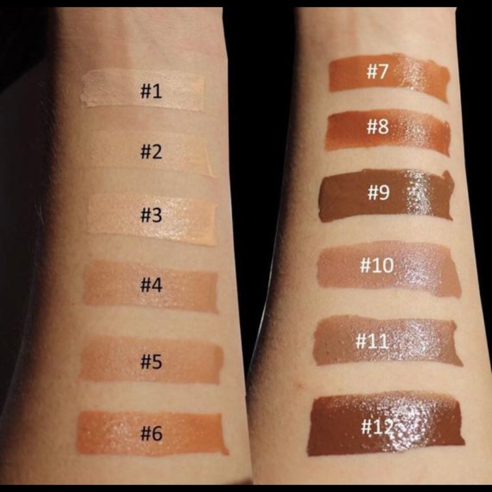 Matte Liquid Foundation - Picture 4 of 6